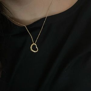 Meet your Posher, Elle